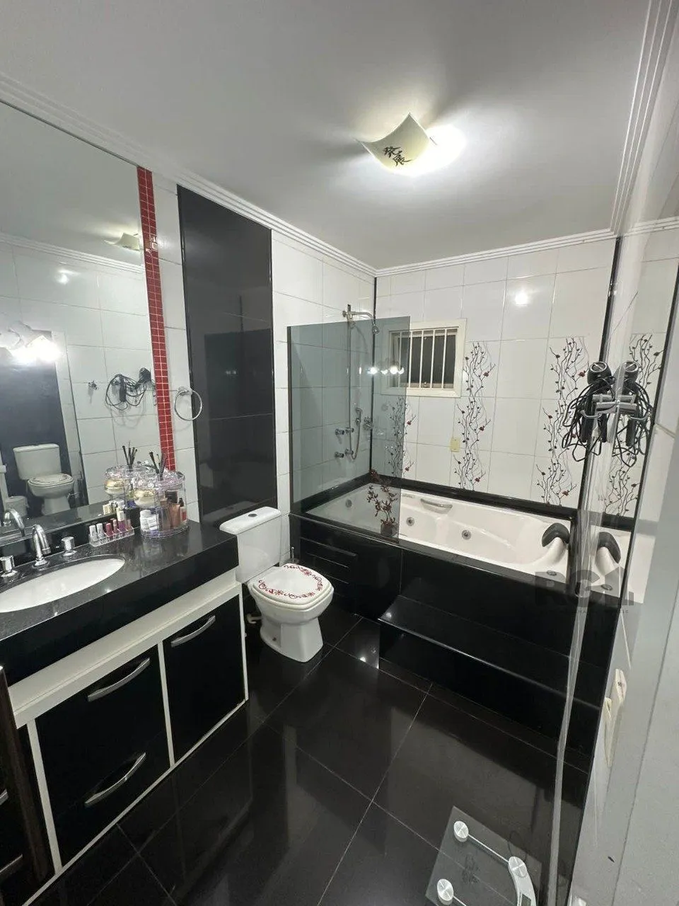 Imagem Apartamento cobertura 3 dormitórios, 1 suíte, vaga de garagem, Bairro Vila Cachoeirinha
