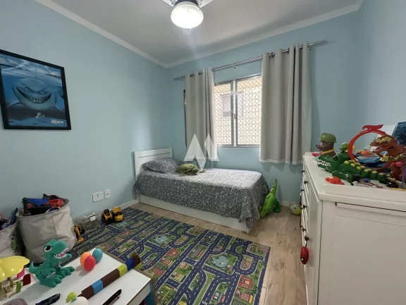 Imagem Apartamento à venda na Ponta da praia com garagem fechada!