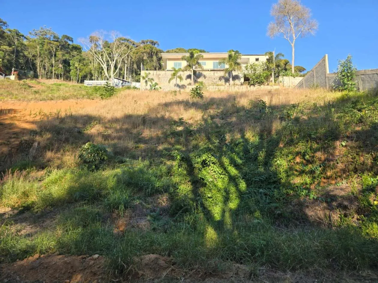 Imagem Terreno em Condomínio para Venda em Teresópolis / RJ no bairro Prata
