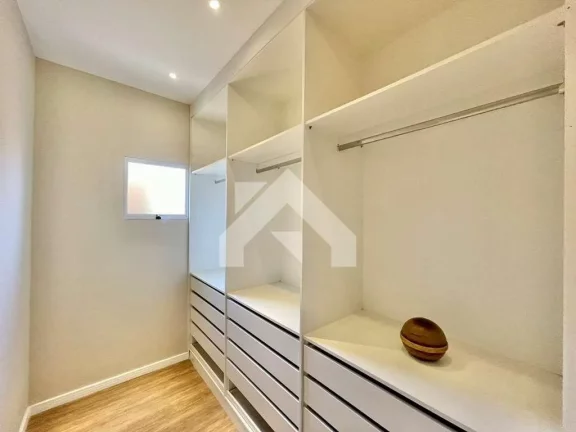 Imagem Casa de Condomínio em Pitas - Cotia