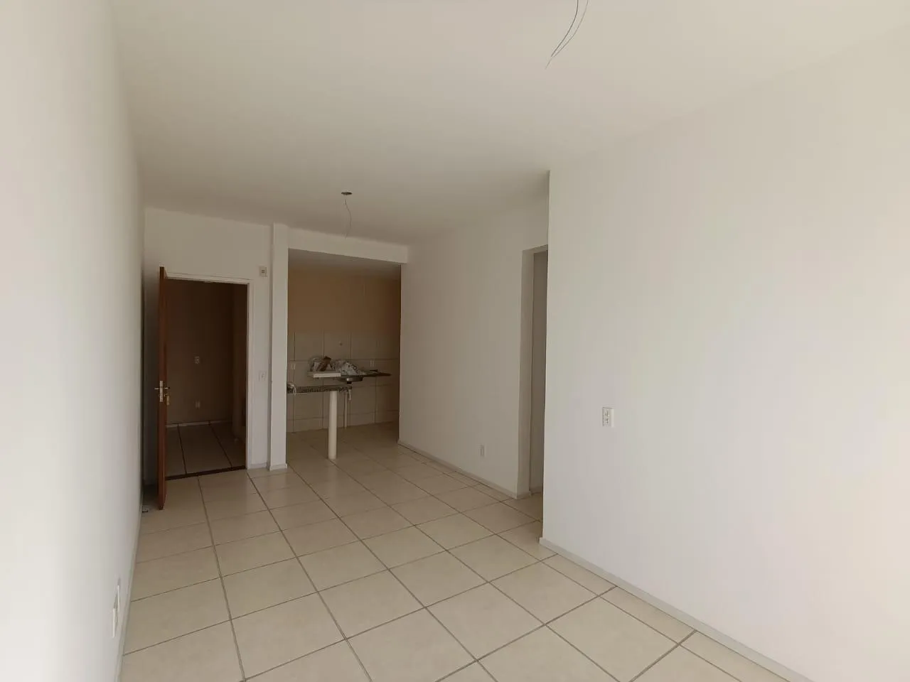 Imagem Apartamento para Venda em Fortaleza, Montese, 3 dormitórios, 1 suíte, 2 banheiros, 2 vagas