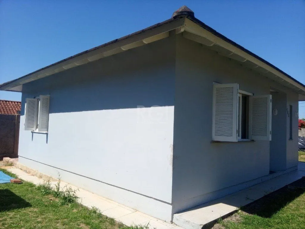 Imagem Casa para Venda - 69.98m², 2 dormitórios, 4 vagas - Jardim Dos Lagos