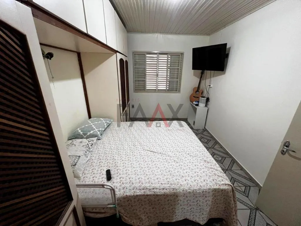 Imagem Casa para Venda no Bairro Trianon, com 3 Quartos 1 sendo Suíte