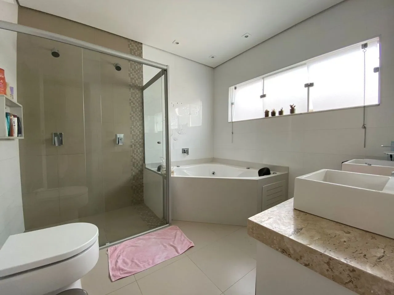 Imagem Casa 360 m² com 3 suítes no Condomínio Mont Blanc- Campolim -Sorocaba