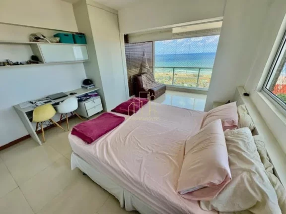 Imagem Aluguel de Apartamento de Luxo em Patamares, Salvador-BA! 3 Quartos, 3 Suítes, 2 Salas, 5 Banheiros, 4 Vagas de Garagem!