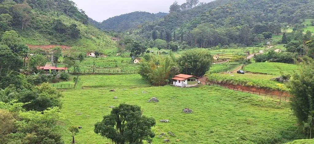 Imagem Sítio para Venda em Teresópolis / RJ no bairro Venda Nova