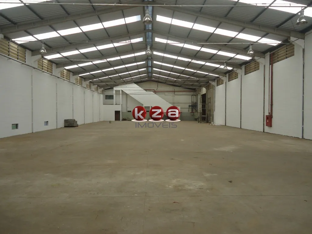 Imagem Galpão Industrial de Alto Padrão para Locação em Itatiba-SP, Distrito Industrial Alfredo Relo: 6 Salas, 6 Banheiros, 8 Vagas de Garagem, 3.857 m².