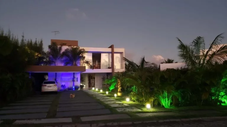 Foto do imóvel Casa alto padrão a venda em Busca Vida com 4 sites