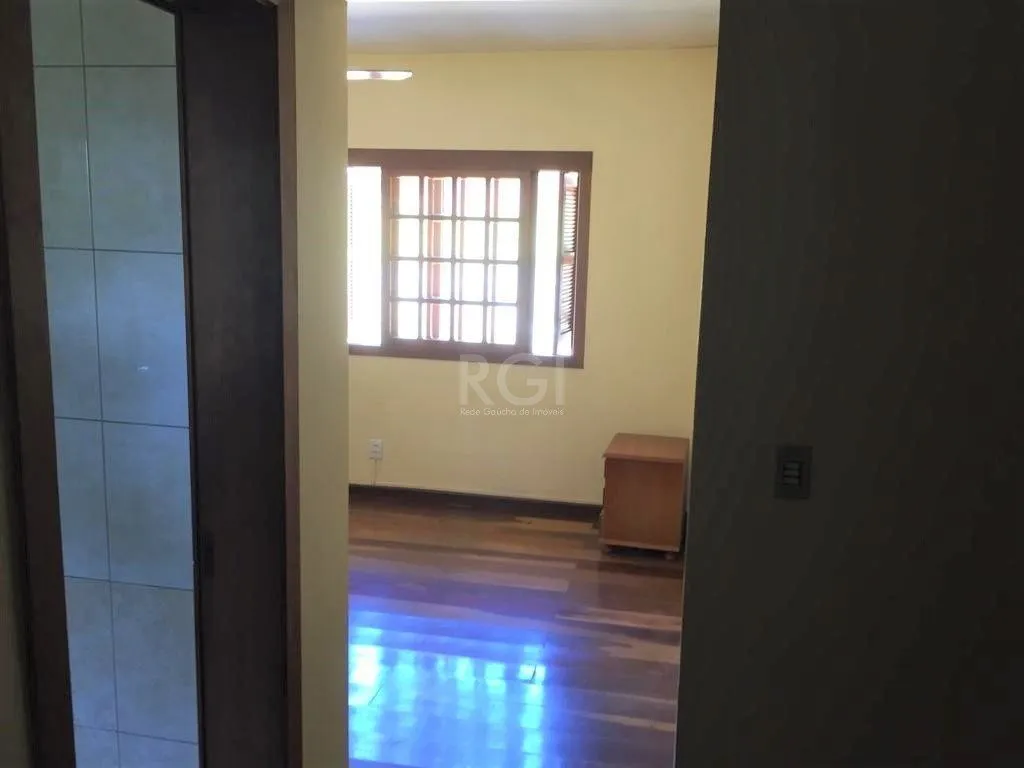 Imagem Casa para Venda - 200m², 3 dormitórios, sendo 1 suites, 2 vagas - Hípica
