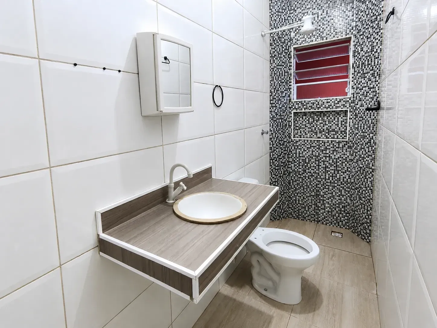 Imagem Casa com 2 Quartos à Venda ou Locação, 55 m² em Vale Verde - Cubatão