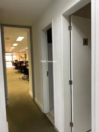 Imagem Prédio Monousuário com 615m² para locação no RJ.