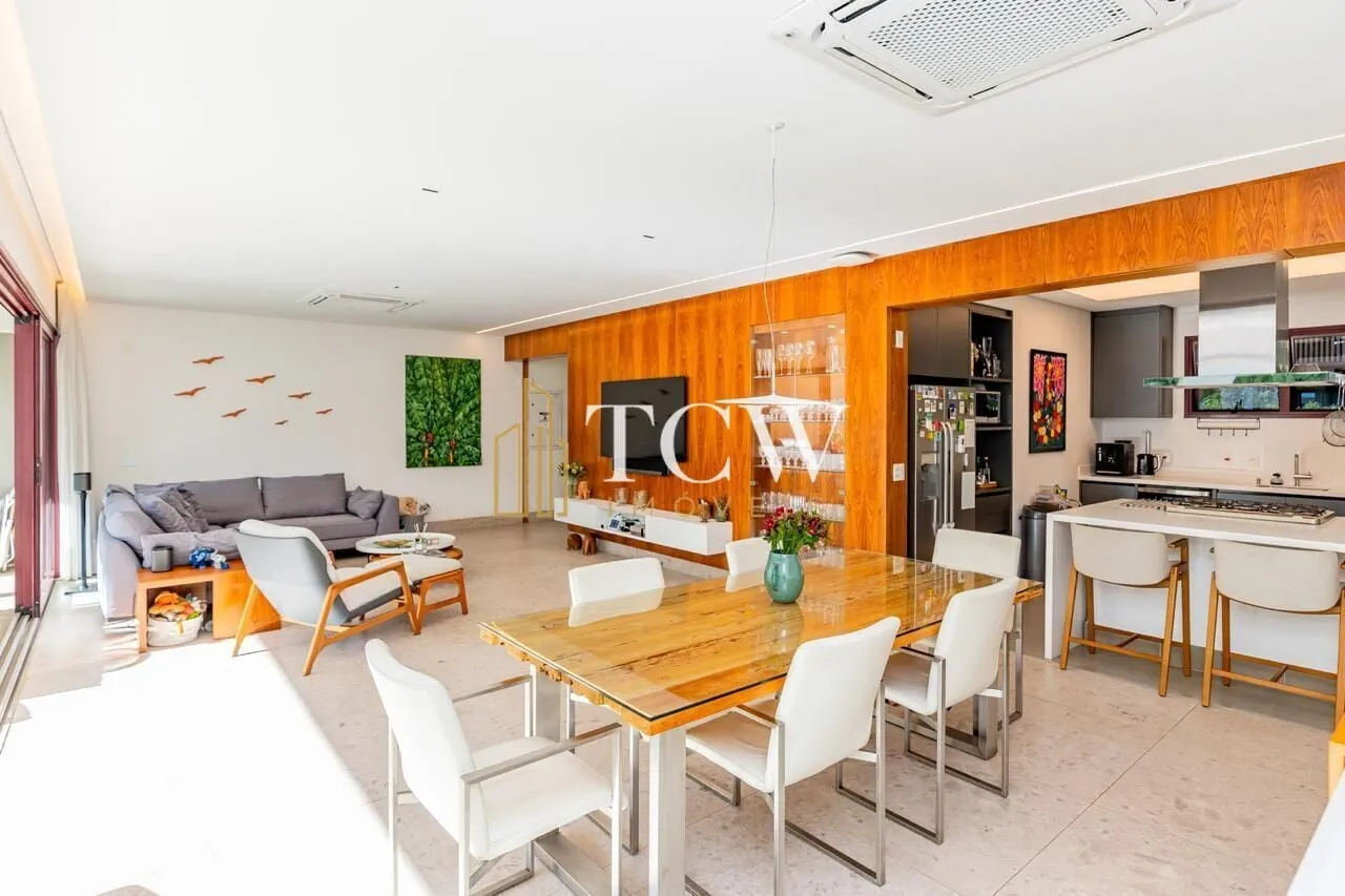 Imagem Casa em Condomínio de Alto Padrão à Venda no Campo Belo | 3 Dorms, 2 Suítes | 536 m² | 4 Vagas | São Paulo/SP