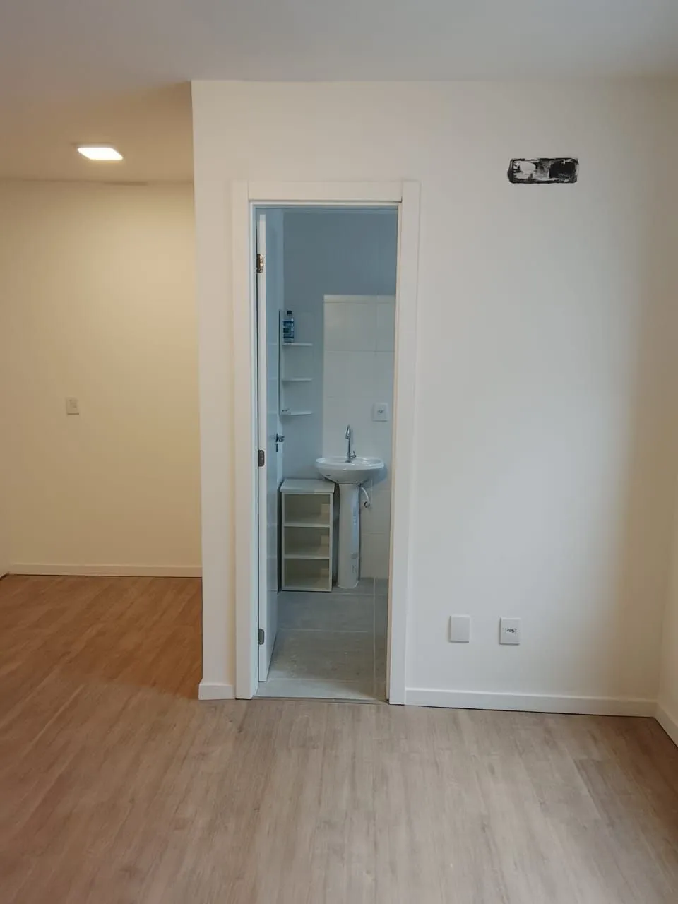 Imagem DUPLEX 1D NA CIDADE BAIXA MEZANINO COM CLOSET