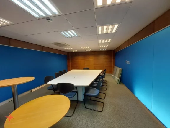 Imagem Locação de Sala Comercial de Alto Padrão em São Paulo - Jardim São Luís: 10 Salas, 12 Banheiros, 11 Vagas, 1.124m².