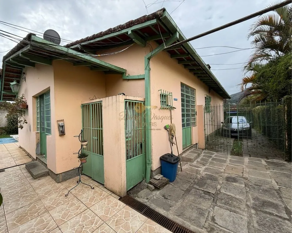 Imagem Casa para Venda em Teresópolis / RJ no bairro Araras