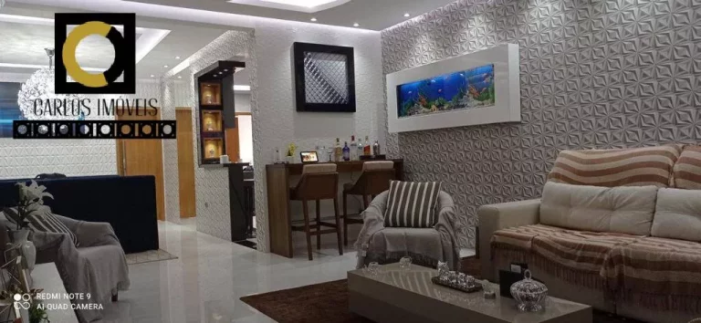 Imagem Maravilhosa casa sobreposta na ponta da praia à venda