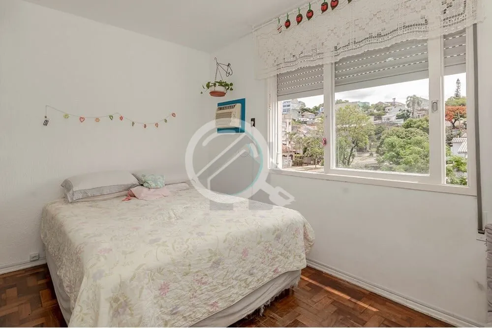 Imagem Descubra seu novo lar ao se encantar com este espaçoso apartamento de 81m², situado no coração d...
