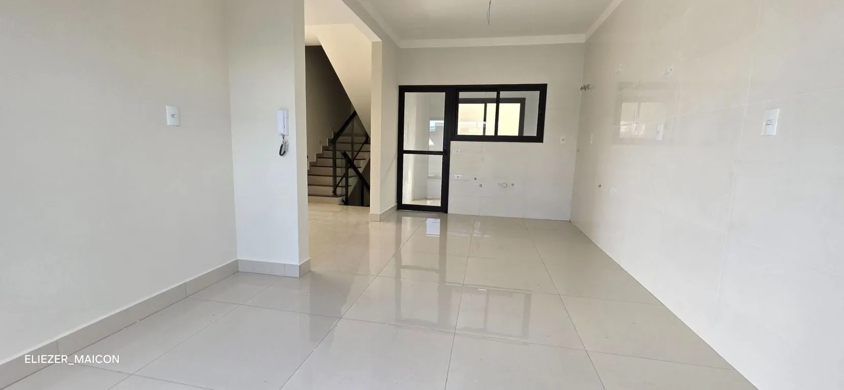Imagem Casa a venda com 3 quartos no bairro Jardim Acacias em Poços de Caldas - MG