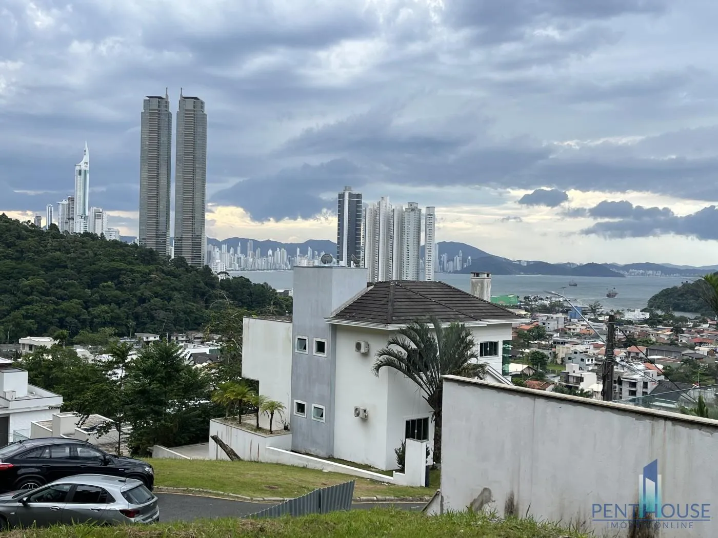 Imagem Terreno em Condomínio para Venda em Balneário Camboriú, BARRA