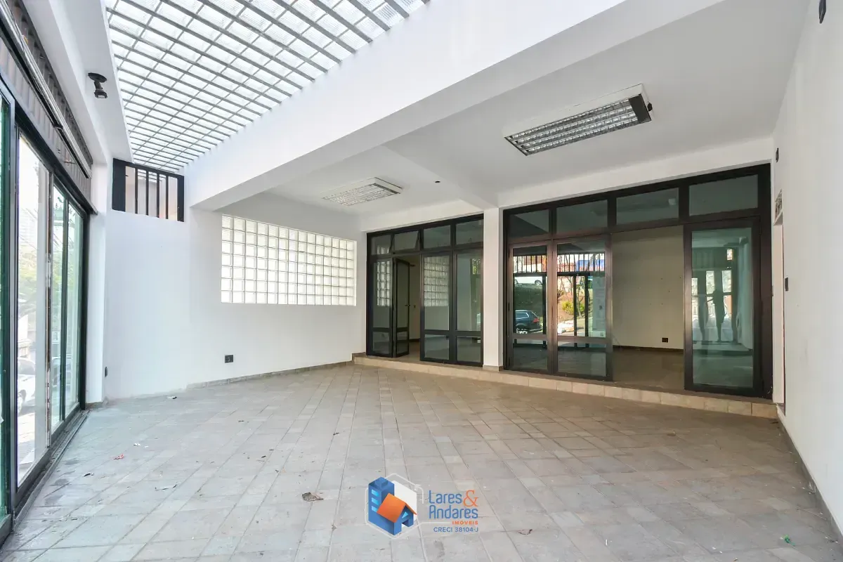 Imagem Casa comercial para venda em Paraíso, 750m²