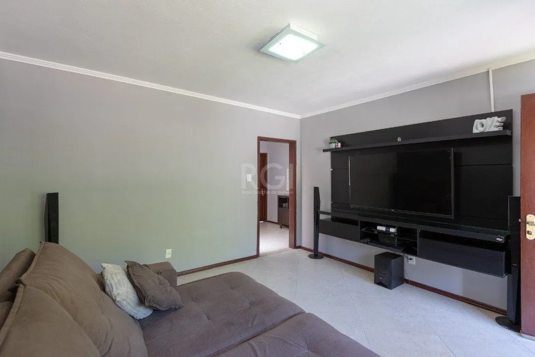 Imagem Casa para Venda - 176m², 4 dormitórios, sendo 1 suíte, 3 vagas - Espirito Santo