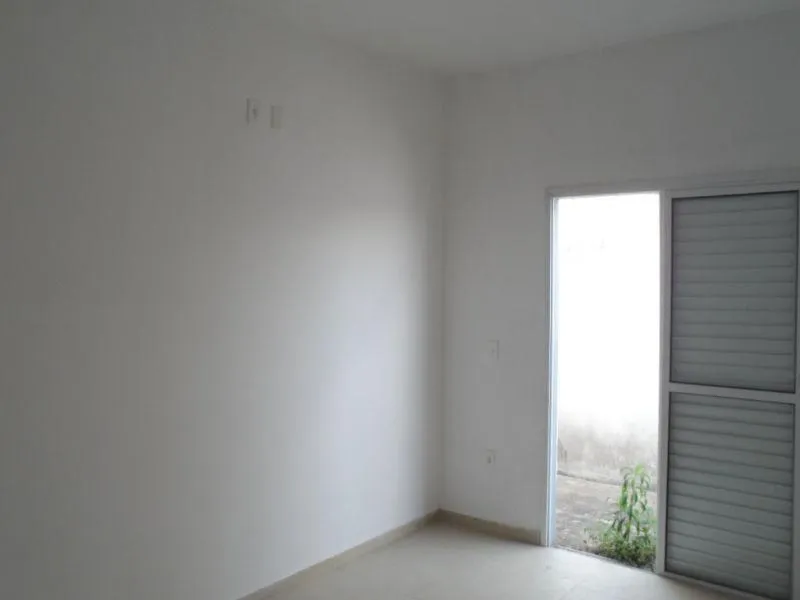 Imagem ÓTIMA CASA EM CONDOMÍNIO FECHADO NA REGIÃO DO WANEL VILLE