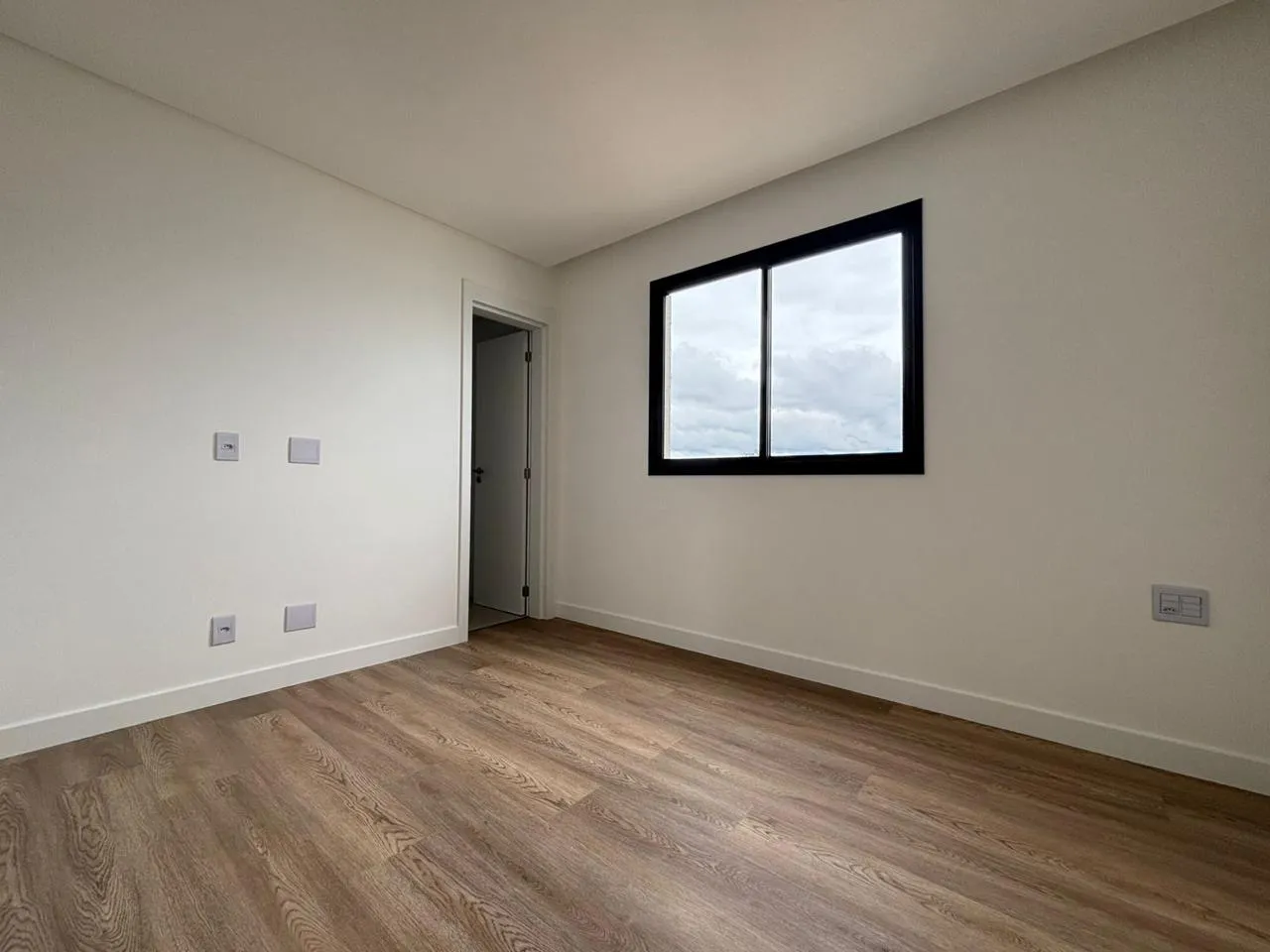 Imagem Apartamento com vista para o mar à venda com 144.65m2 por R$ 2.200.000,00