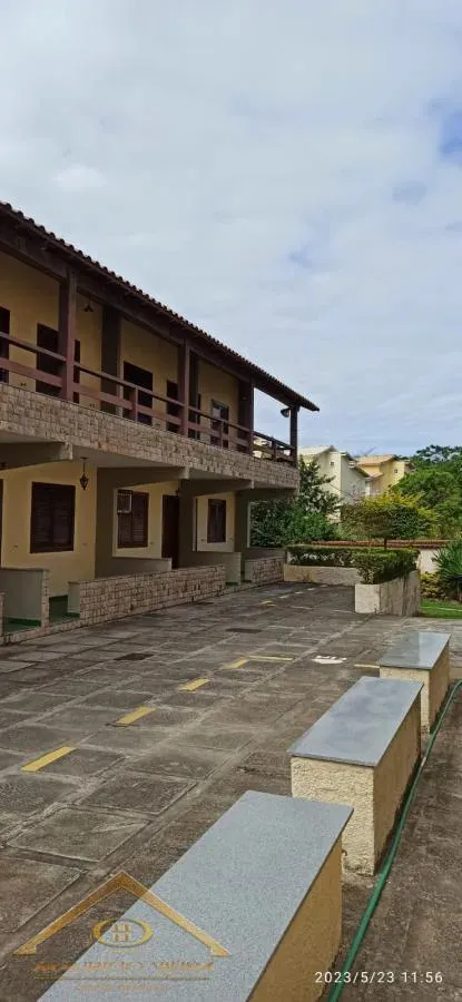 Imagem Casa em Condomínio para Venda em Cabo Frio / RJ no bairro Peró