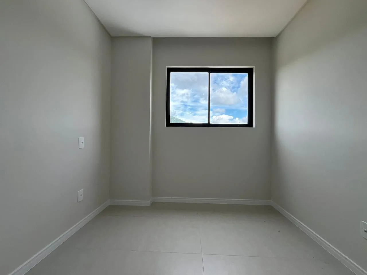 Imagem Apartamento com vista para o mar à venda com 57.76m2 por R$ 850.000,00