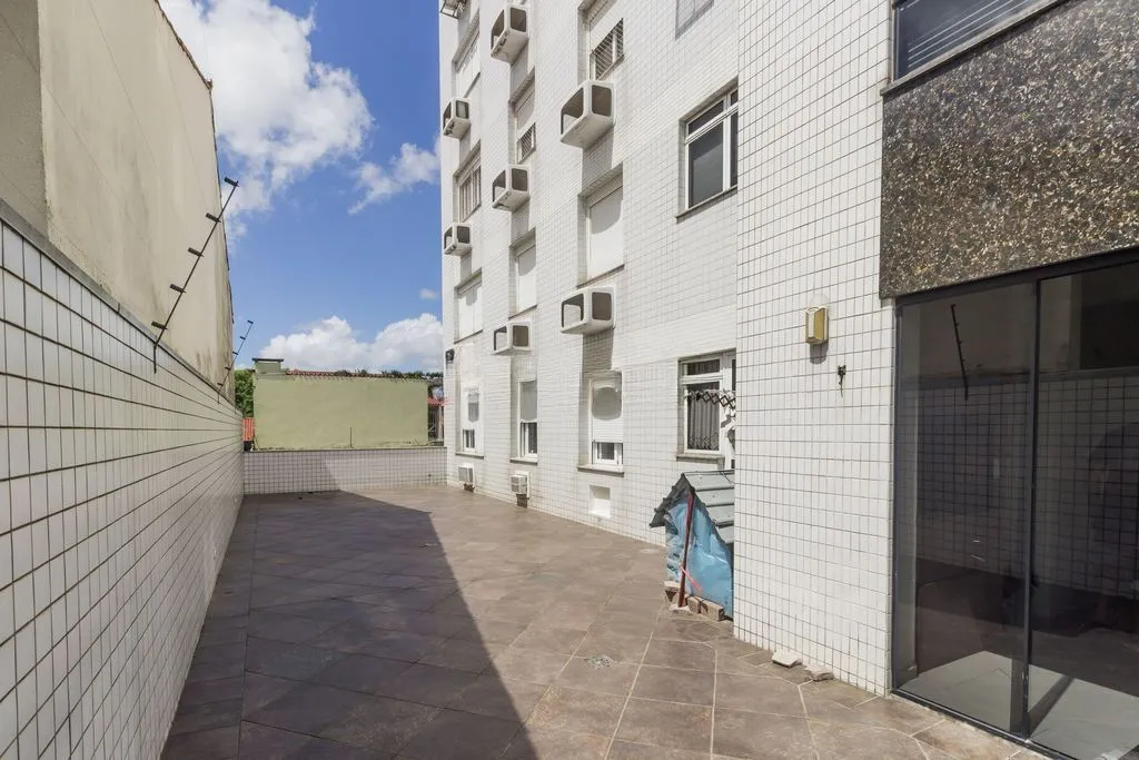 Imagem Apartamento de 3 dormitórios no bairro Jardim Itu Sabará - Porto Alegre