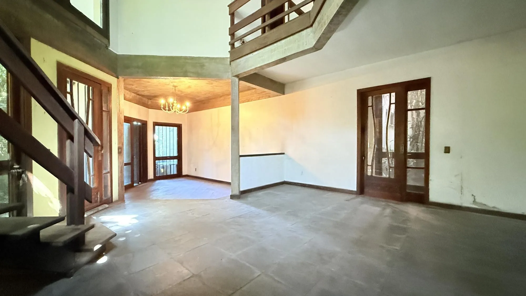 Imagem Casa na zona sul de frente para o Guaíba.