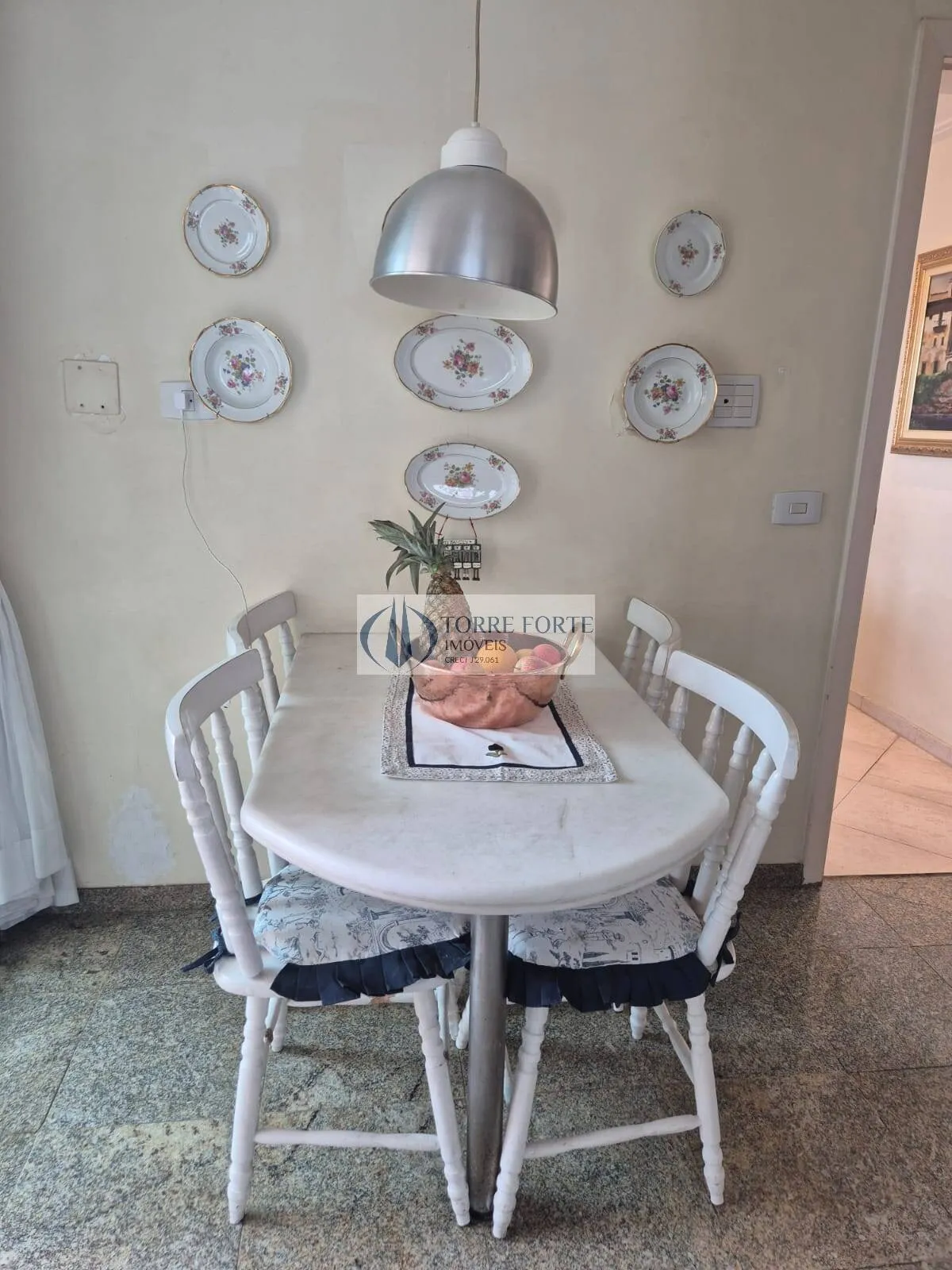 Imagem Ótimo apartamento, 184 m² 4 dormitórios sendo 3 suítes 3 vagas de garagem
