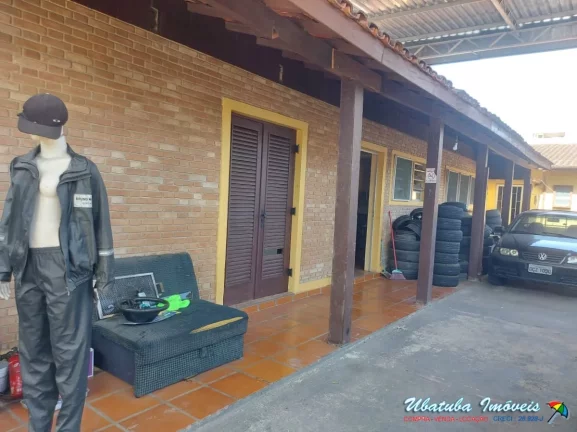 Imagem Galpão com 270m² em excelente localização no centro em Ubatuba