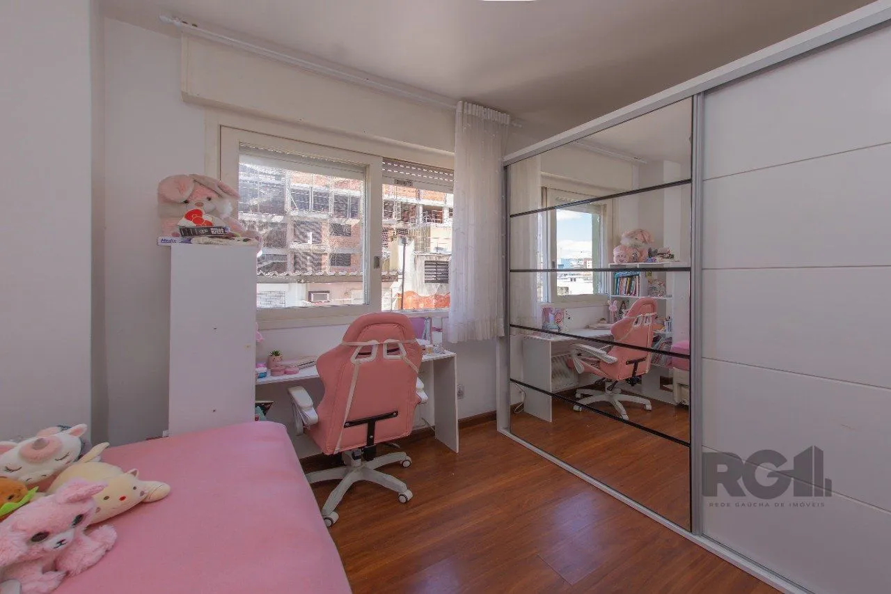 Imagem Apartamento Amplo e Bem Localizado - 3 Dormitórios, Suíte e Vaga Escriturada