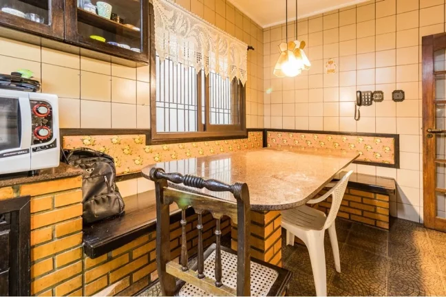 Imagem Casa para venda no bairro Partenon em Porto Alegre