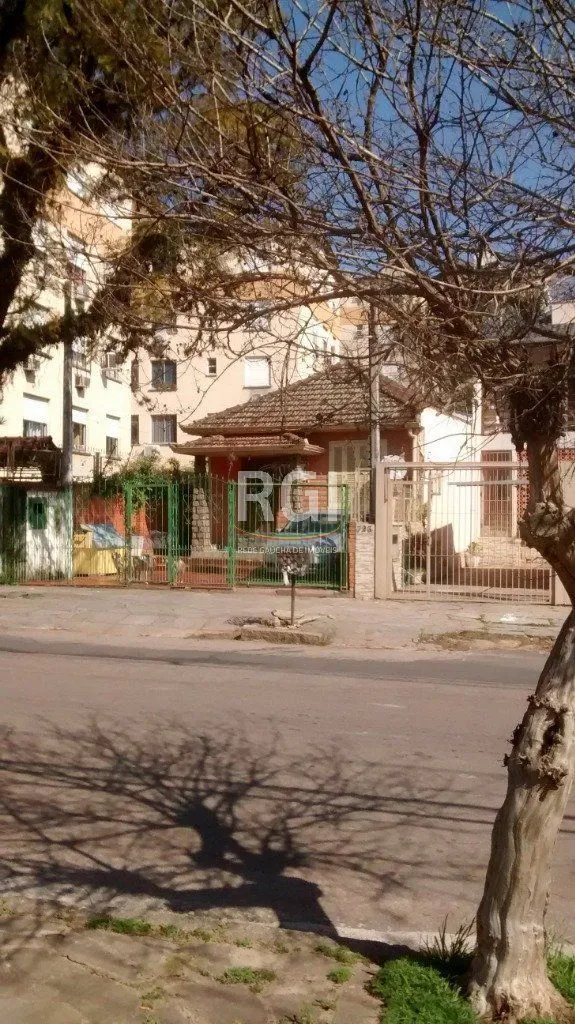 Imagem Terreno para Venda - 0m², 0 dormitórios, Teresópolis
