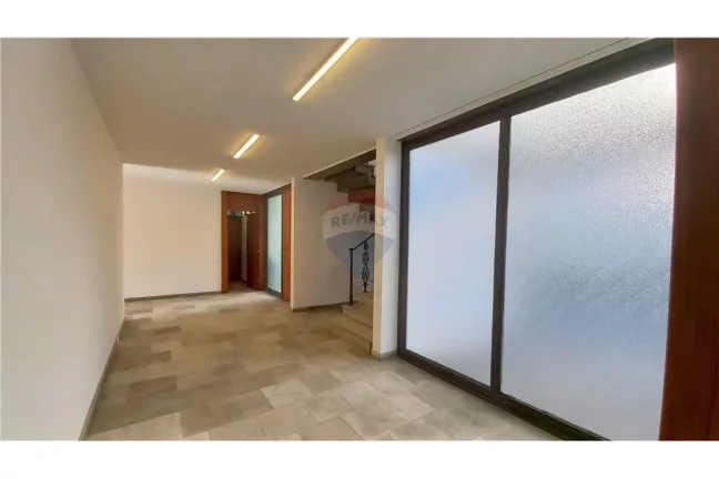 Imagem Casa com 5 suítes 6 vagas no Jardim Everest / Cidade Jardim