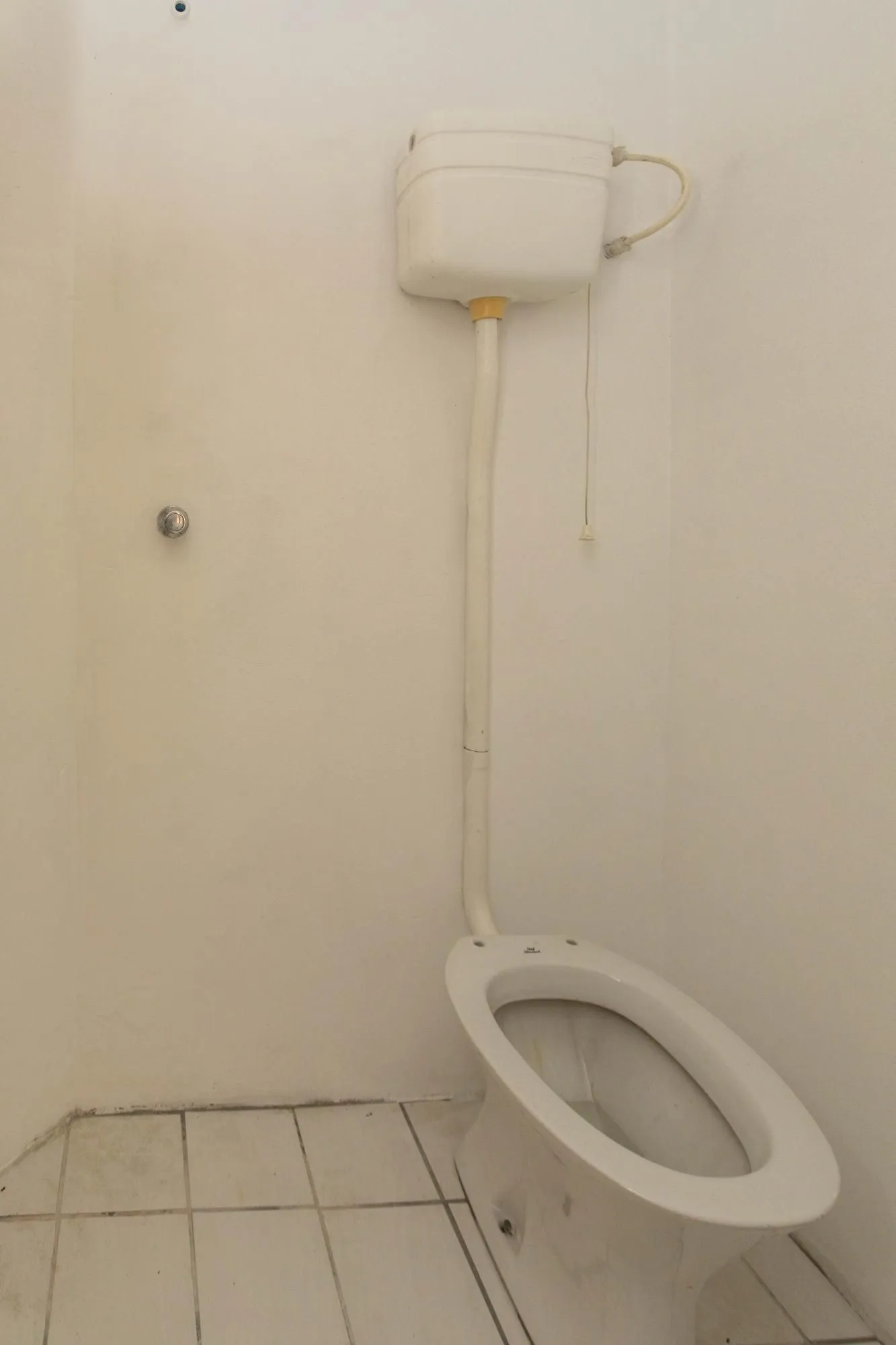 Imagem Amplo Apartamento de 3 Dormitórios com Sacada e Garagem na Av. Protásio Alves