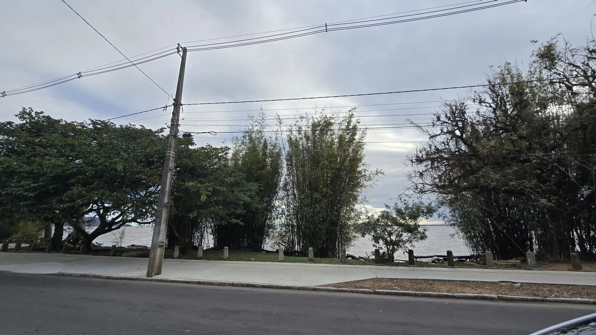 Imagem Terreno junto ao Clube do Professor Gaúcho.
