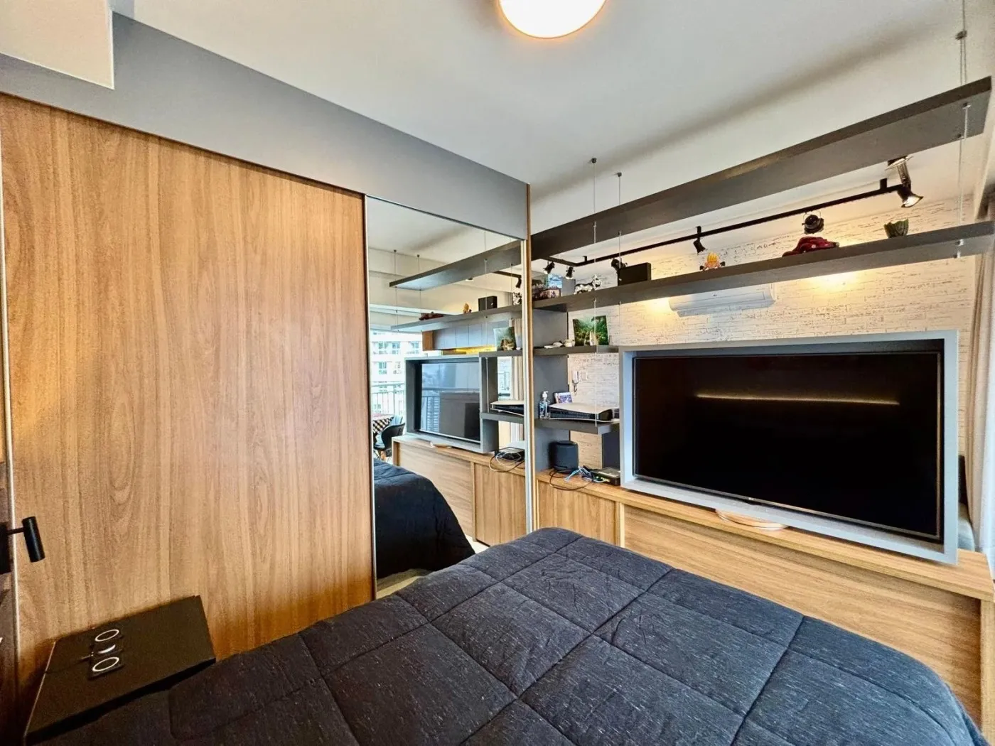 Imagem Apartamento para Venda em São Paulo, Pinheiros, 1 dormitório, 2 banheiros, 1 vaga