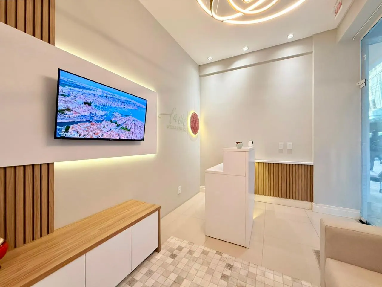 Imagem Ponto Comercial à venda com 68m2 por R$ 210.000,00