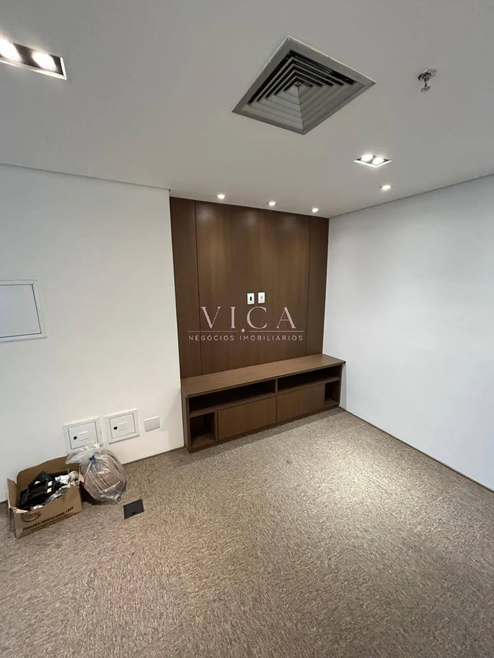Imagem Sala para alugar 170m² 3 vagas por R$ 6.450,00 -Alphaville Barueri/SP