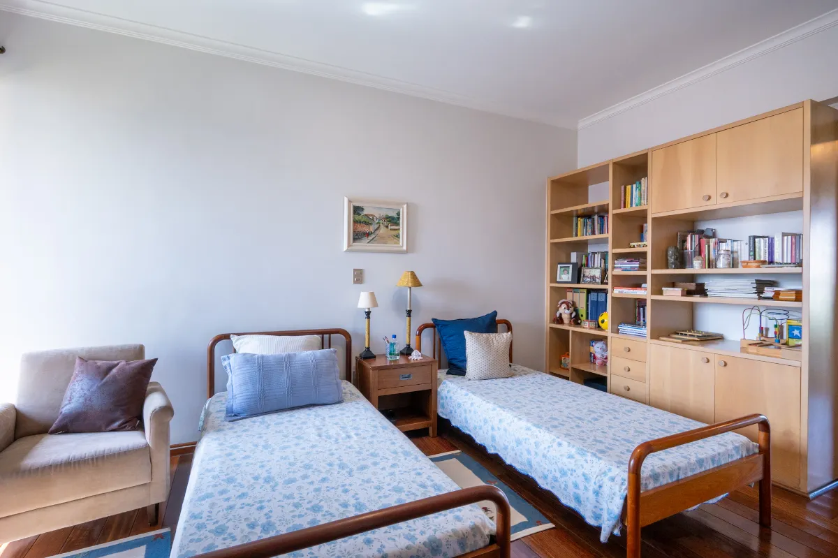 Imagem Apartamento para venda em Vila Bastos com 4 quartos, sendo 2 suítes, 300m2