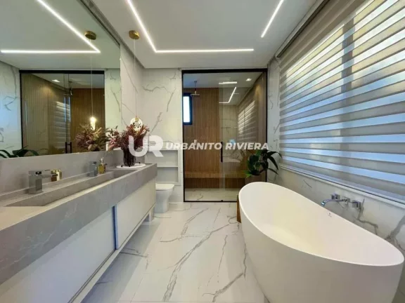 Imagem Casa de alto padrão na Riviera com design refinado e piscina com spa