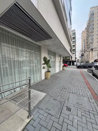 Foto do imóvel SALA FRENTE 2 AVENIDA em Rua 292