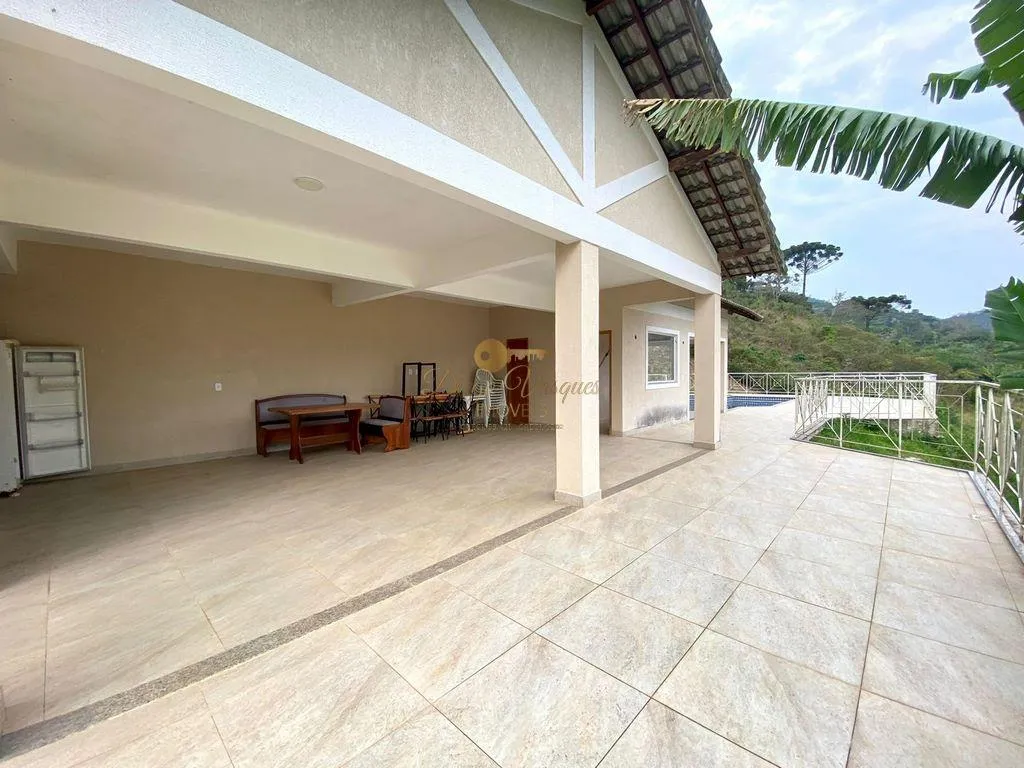 Imagem Casa em Condomínio para Venda em Teresópolis / RJ no bairro Vargem Grande