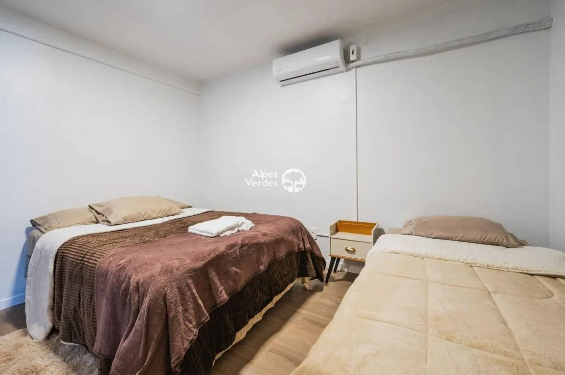 Imagem VENDE-SE APARTAMENTO MOBILIADO COM 01 QUARTO, NO CENTRO DA CIDADE DE CANELA.