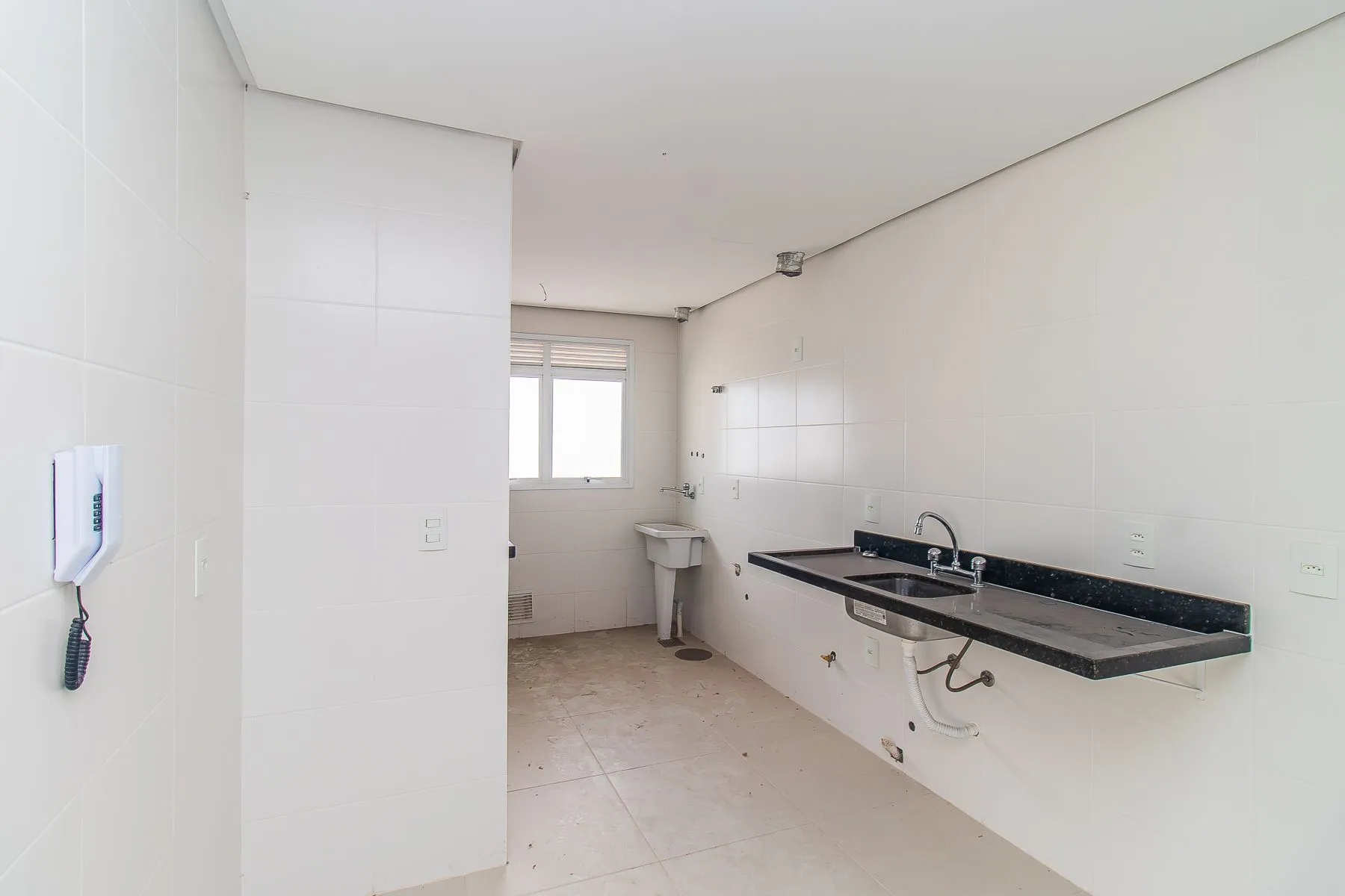 Imagem APARTAMENTO COBERTURA - 2 DORMS - 2 VAGAS - 166,21 m² - TRISTEZA