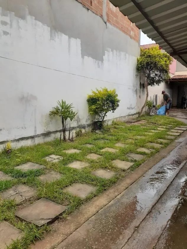 Imagem Vendo uma ótima casa em Betim ( valor 350.000,00 )