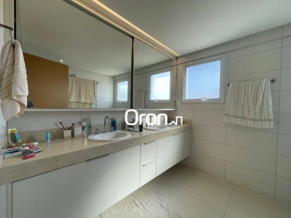 Imagem Apartamento mobiliado com 3 dormitórios à venda, 172 m² por R$ 2.100.000 - Setor Bueno - Goiânia/GO